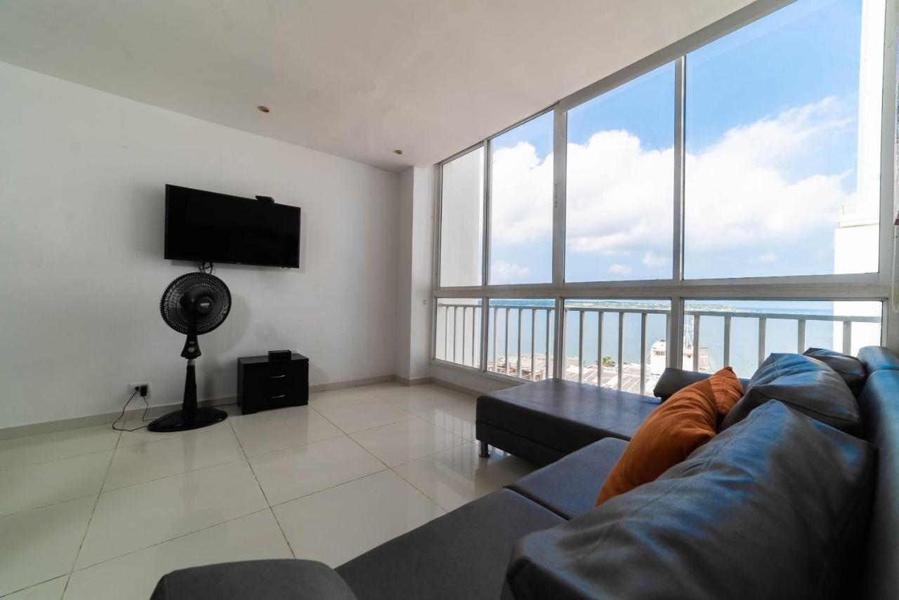 Cozy Apartment In El Laguito Cartagena Luaran gambar